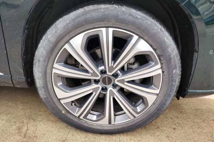 Used EXEED Lanyue 2023 400T Four-Wheel Drive Star Prestige Edition 6 Seats Right Front Wheel Hub