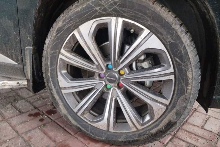 Used EXEED Lanyue 2023 400T Two-Wheel Drive Starry Edition 7-Seater Right Front Wheel Hub