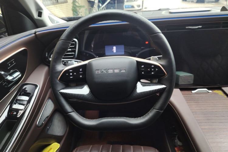 Used EXEED Lanyue 2023 400T Four-Wheel Drive Star Prestige Edition 6 Seats Steering Wheel