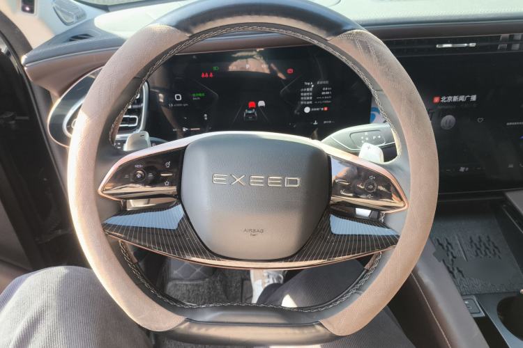 Used EXEED Lanyue 2023 400T Four-Wheel Drive Star Prestige Edition 6 Seats Steering Wheel