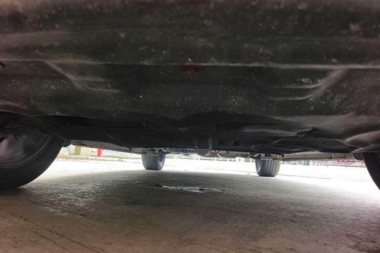 Used EXEED Lanyue 2023 400T Four-Wheel Drive Star Prestige 7-Seater Chassis Front