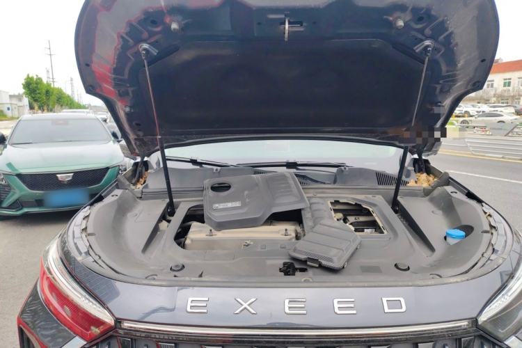 Used EXEED Lanyue 2023 400T Four-Wheel Drive StarRui Edition 7 Seats Engine Bay