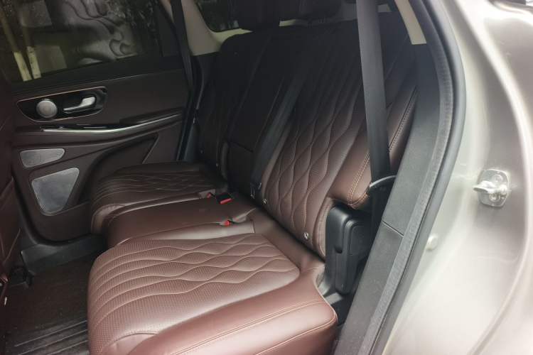 Used EXEED Lanyue 2023 400T Four-Wheel Drive Star Prestige 7-Seater Left Rear Seat