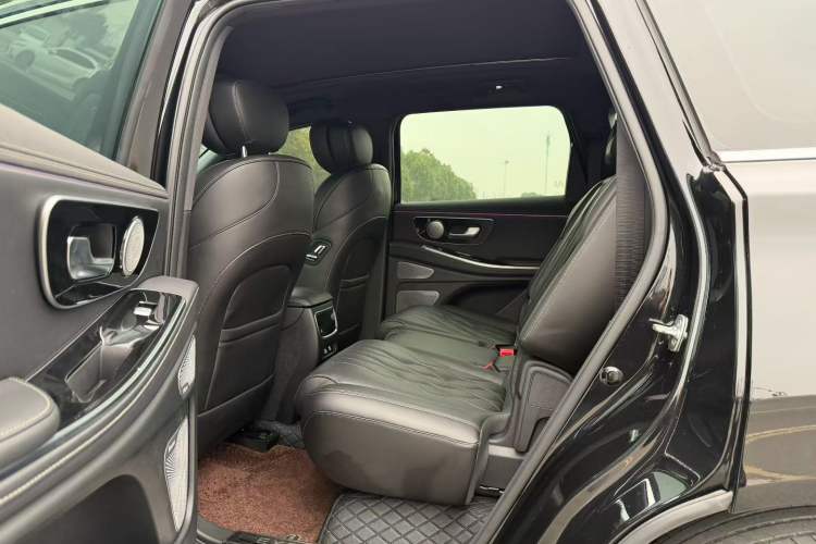Used EXEED Lanyue 2024 International Version 400T Four-Wheel Drive StarRui 7-Seater Interior 3