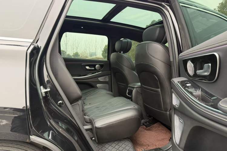 Used EXEED Lanyue 2024 International Version 400T Four-Wheel Drive StarRui 7-Seater Interior 5
