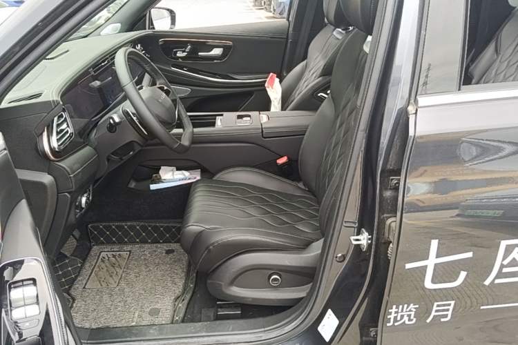 Used EXEED Lanyue 2024 International Version 400T Four-Wheel Drive Star Prestige 7-Seater Left Front Seat
