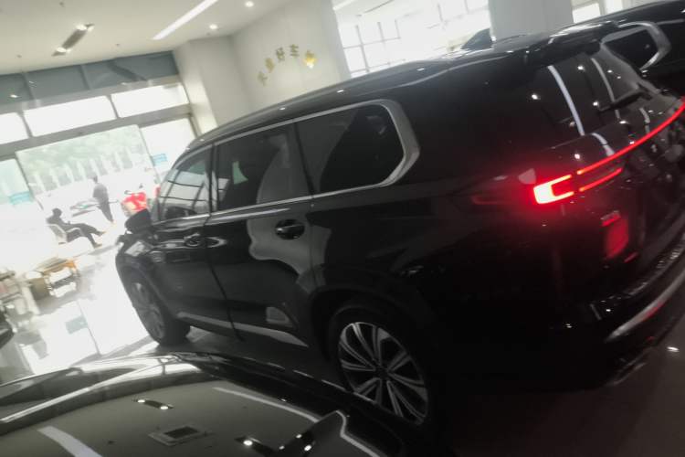 Used EXEED Lanyue 2024 International Version 400T Four-Wheel Drive StarRui 7-Seater Left Side
