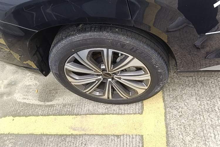 Used EXEED Lanyue 2024 International Version 400T Four-Wheel Drive Star Prestige 7-Seater Right Rear Wheel Hub