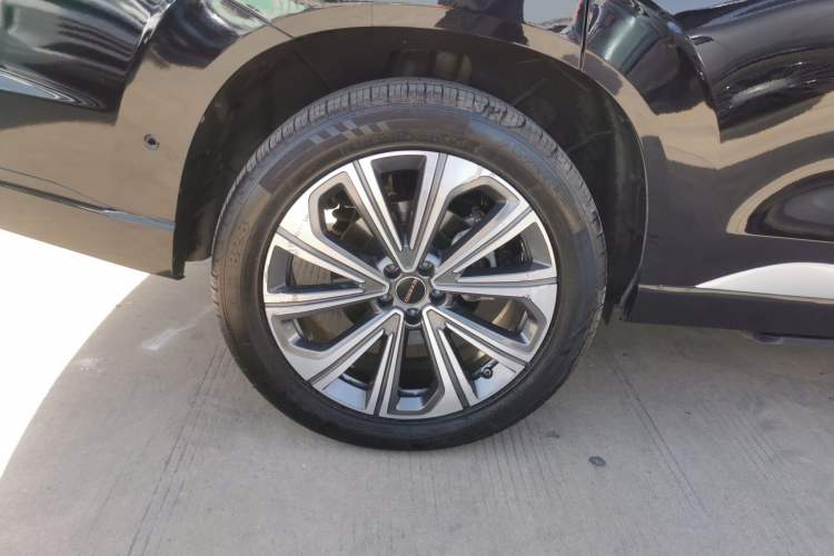 Used EXEED Lanyue 2024 International Edition 400T Four-Wheel Drive Star Prestige 6-Seater Right Rear Wheel Hub