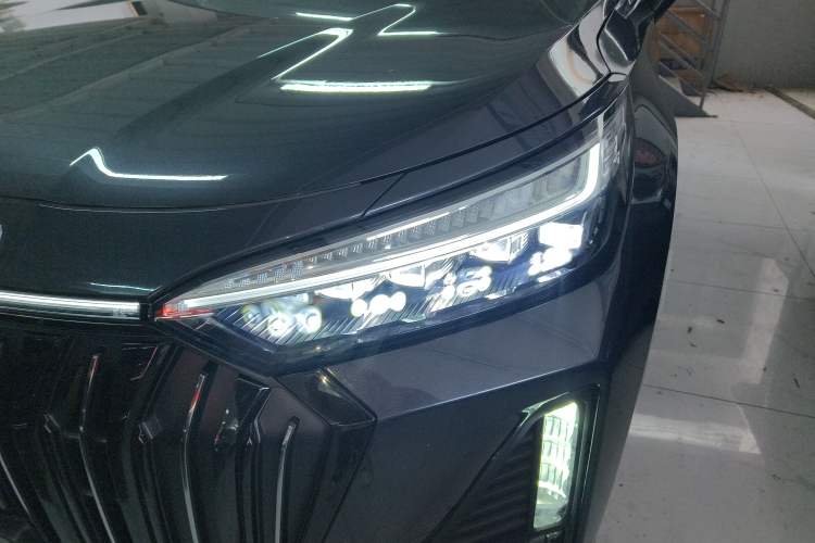 Used EXEED Lanyue 2024 Explore Edition 400T Four-Wheel Drive Starlight 7-Seater Left Front Headlight