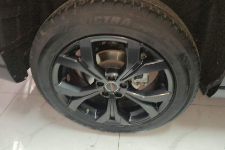 Used EXEED Lanyue 2024 Explore Edition 400T Four-Wheel Drive Starlight 7-Seater Right Rear Wheel Hub