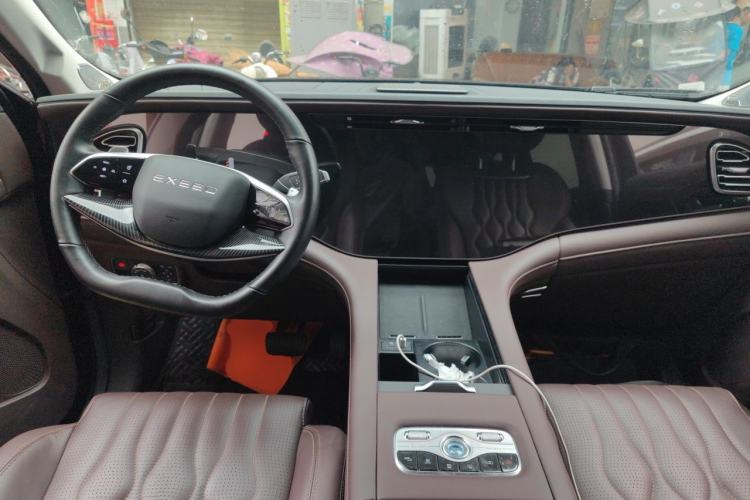 Used EXEED Lanyue 2025 400T Four-Wheel Drive Starry Edition 7-Seater Center Console