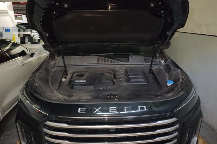 Used EXEED Lanyue 2025 400T Four-Wheel Drive Star Prestige Edition 6 Seats Engine Bay