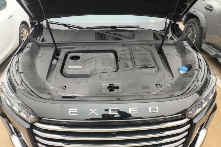 Used EXEED Lanyue 2025 400T Four-Wheel Drive Starry Edition 7-Seater Engine Bay
