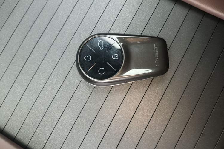 Used EXEED Lanyue 2026 400T Two-Wheel-Drive Starry Edition 7-Seater Interior 1