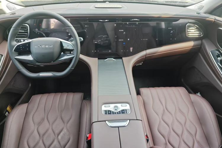 Used EXEED Lanyue 2026 400T Two-Wheel-Drive Starry Edition 7-Seater Interior 3