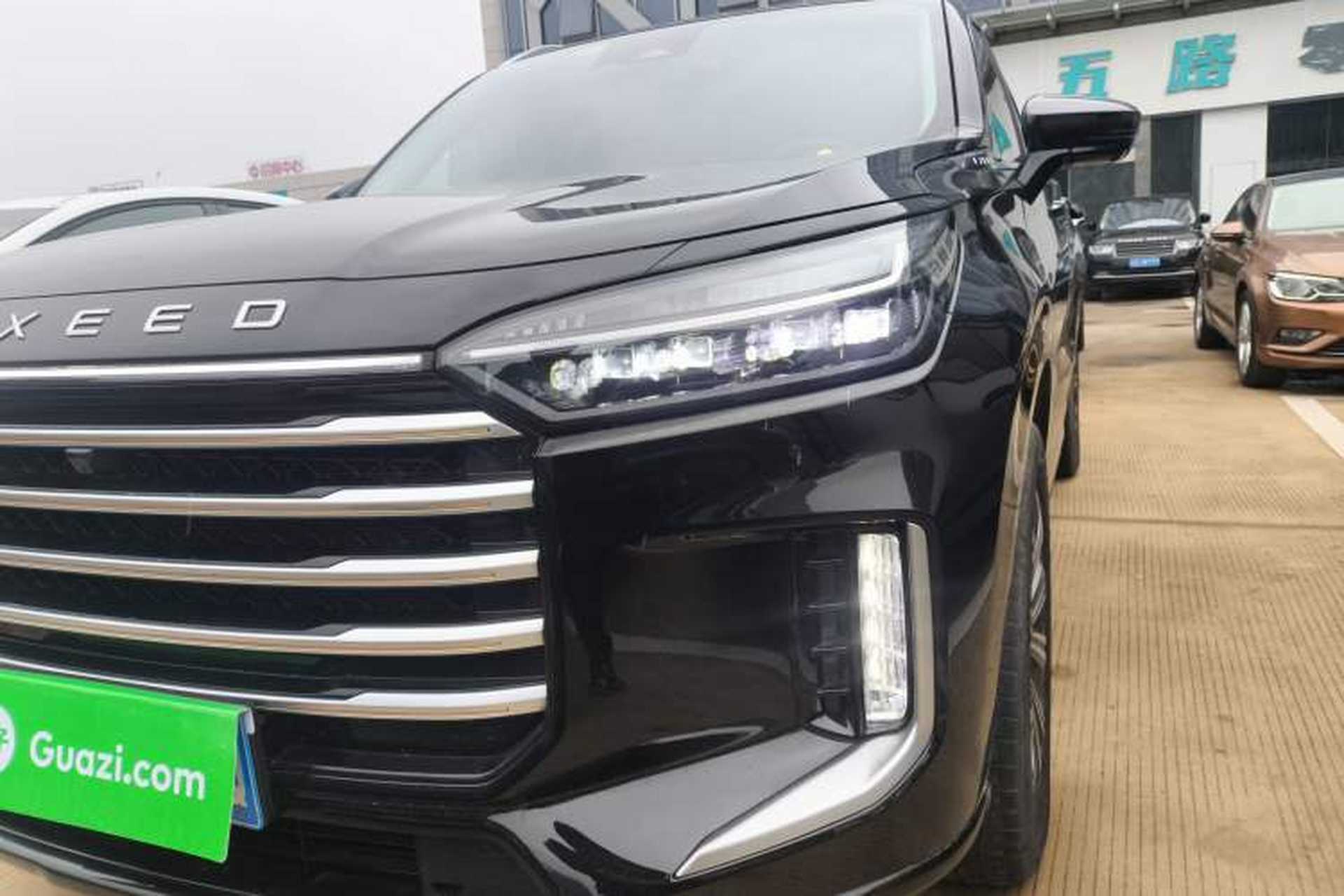 Used EXEED Lanyue 2025 400T Four-Wheel Drive Starry Edition 7-Seater Left Front Headlight