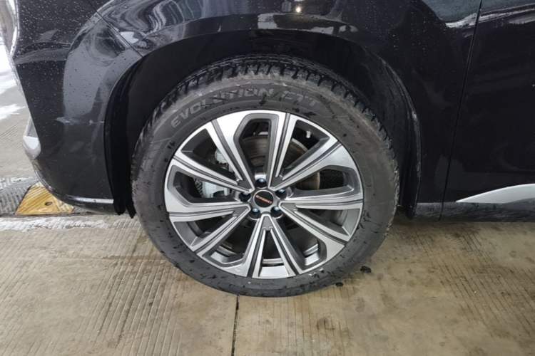 Used EXEED Lanyue 2025 400T Four-Wheel Drive Starry Edition 7-Seater Left Front Wheel Hub