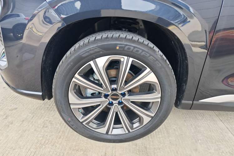 Used EXEED Lanyue 2025 400T Four-Wheel Drive Starry Edition 7-Seater Left Front Wheel Hub