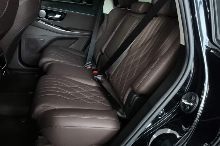Used EXEED Lanyue 2025 400T Two-Wheel Drive Starlight Edition 7 Seats Left Rear Seat