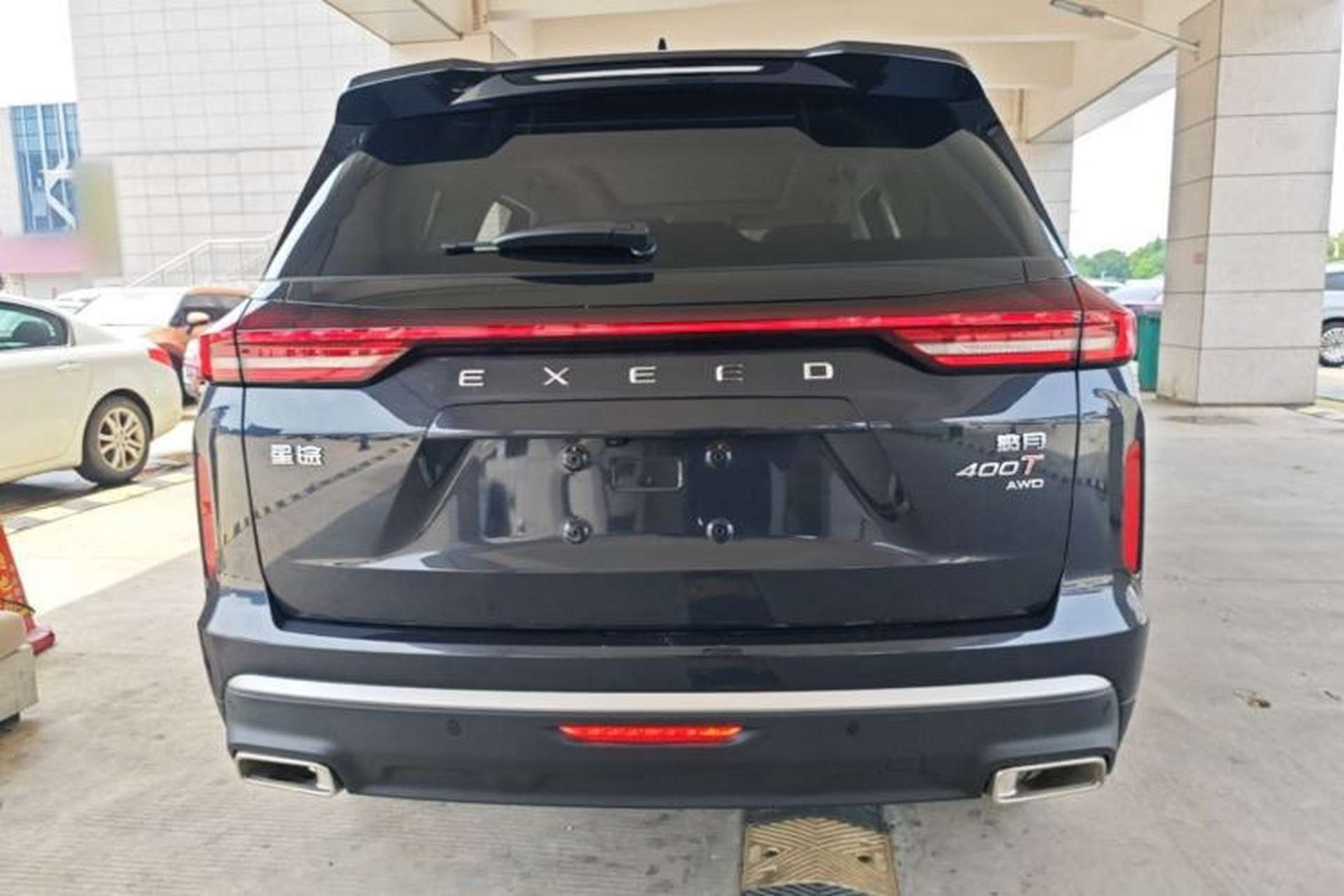 Used EXEED Lanyue 2025 400T Four-Wheel Drive Starry Edition 7-Seater Rear