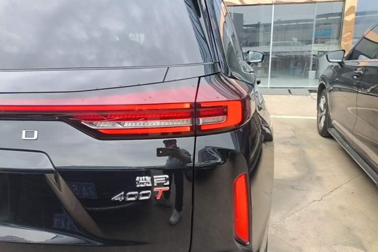 Used EXEED Lanyue 2026 400T Two-Wheel-Drive Starry Edition 7-Seater Right Rear Taillight