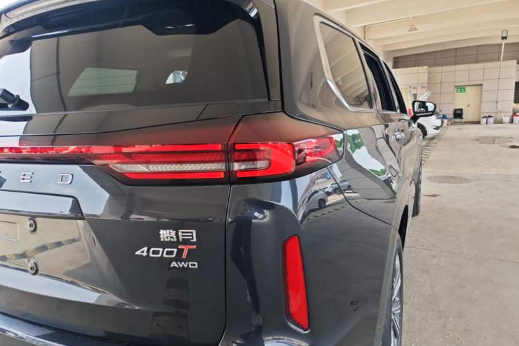 Used EXEED Lanyue 2025 400T Four-Wheel Drive Starry Edition 7-Seater Right Rear Taillight