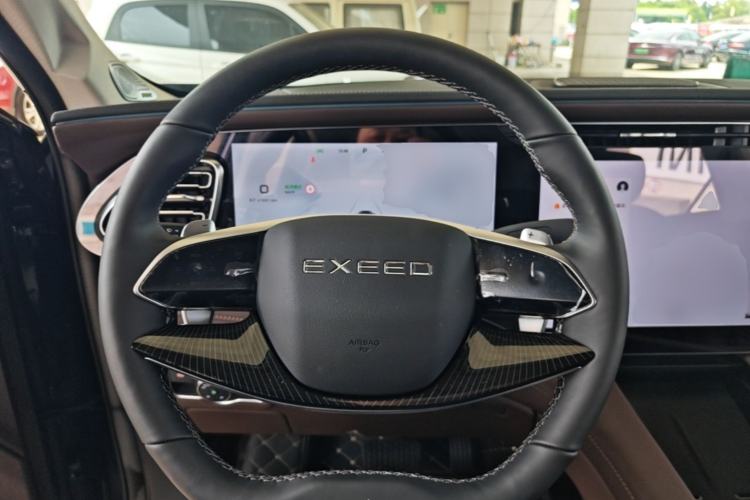 Used EXEED Lanyue 2025 400T Four-Wheel Drive Starry Edition 7-Seater Steering Wheel