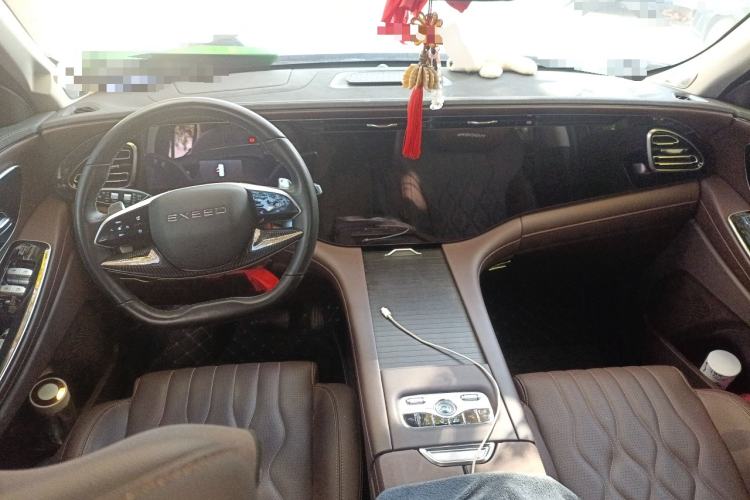 Used EXEED Lanyue 2025 400T Four-Wheel Drive Starry Edition 7-Seater Center Console