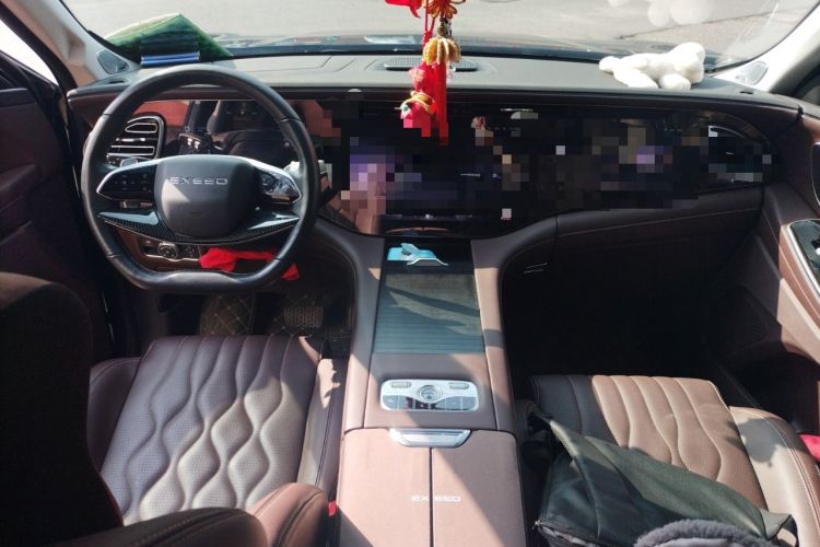 Used EXEED Lanyue 2025 400T Four-Wheel Drive Starry Edition 7-Seater Center Console