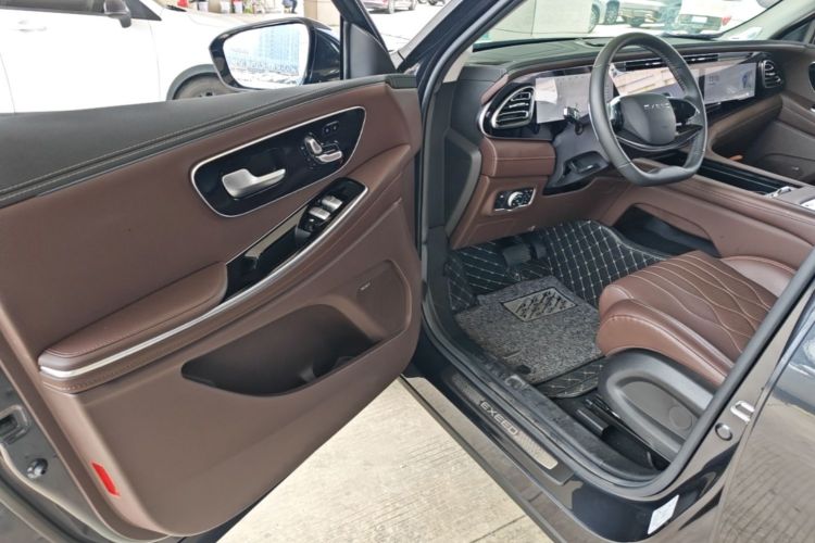 Used EXEED Lanyue 2025 400T Four-Wheel Drive Starry Edition 7-Seater Driver Seat