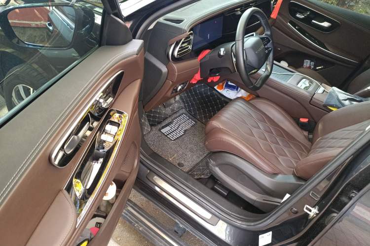 Used EXEED Lanyue 2025 400T Four-Wheel Drive Starry Edition 7-Seater Driver Seat