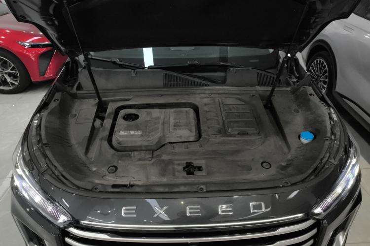 Used EXEED Lanyue 2025 400T Two-Wheel Drive Starlight Edition 7 Seats Engine Bay