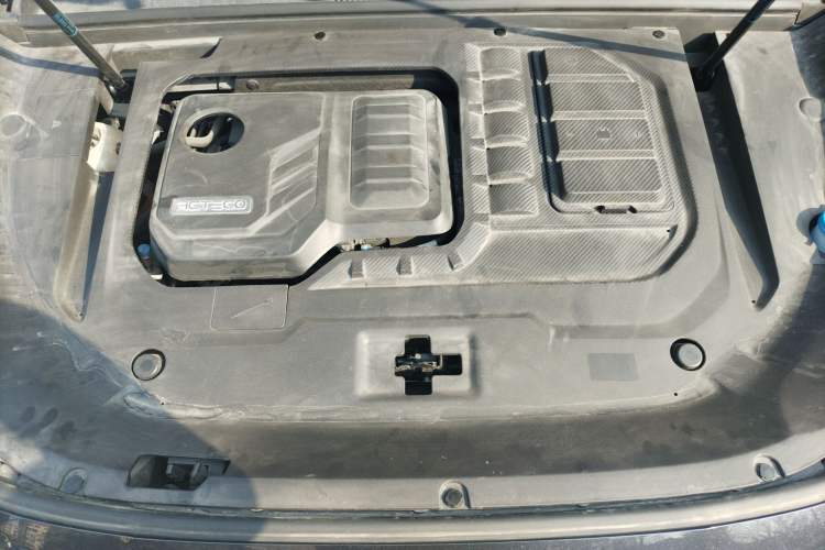 Used EXEED Lanyue 2025 400T Four-Wheel Drive Starry Edition 7-Seater Engine Bay