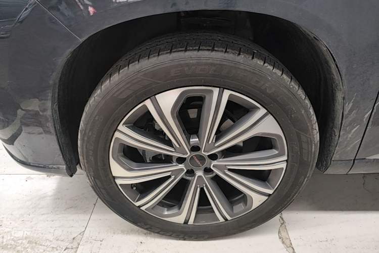 Used EXEED Lanyue 2025 400T Four-Wheel Drive Starry Edition 7-Seater Left Front Wheel Hub