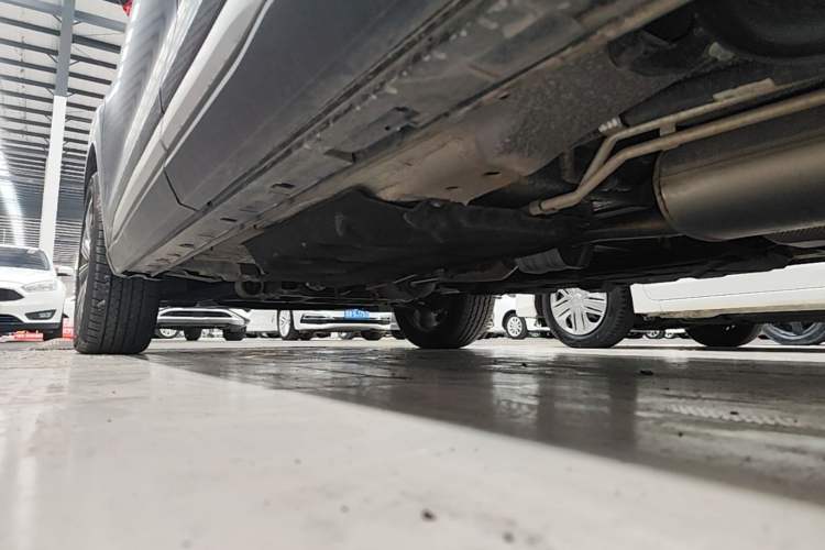 Used EXEED Lanyue 2025 400T Four-Wheel Drive Starry Edition 7-Seater Left Side Sill