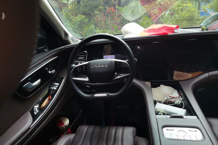 Used EXEED Lanyue 2025 400T Two-Wheel Drive Starlight Edition 7 Seats Steering Wheel
