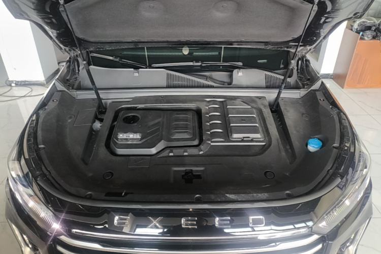 Used EXEED Lanyue 2026 400T Four-Wheel-Drive Flying Fish Edition 6-Seater Engine Bay