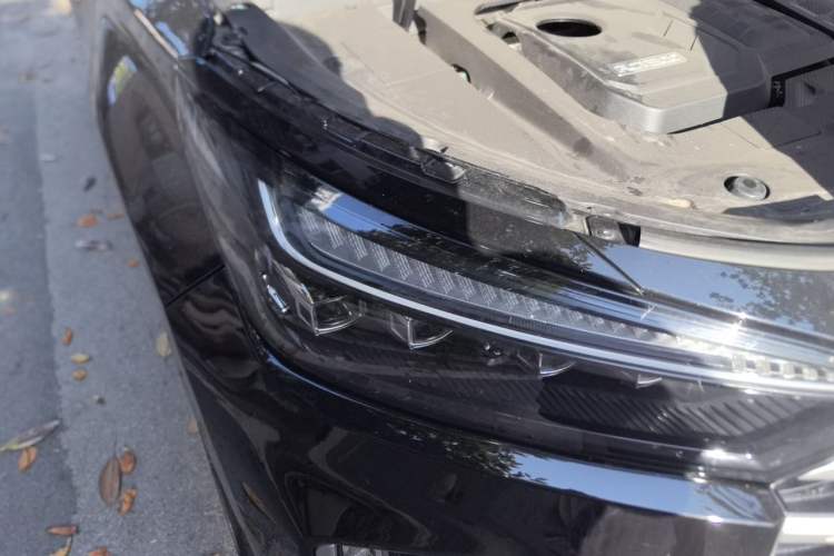 Used EXEED Lanyue 2026 400T Four-Wheel-Drive Flying Fish Edition 6-Seater Right Front Headlight
