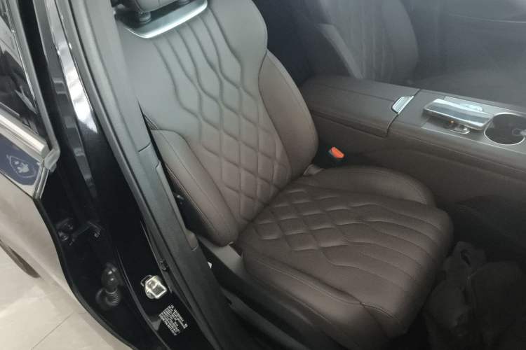 Used EXEED Lanyue 2026 Model 400T Four-Wheel-Drive Flying Fish Edition 7-Seater Right Front Seat