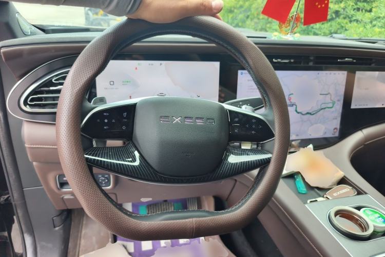 Used EXEED Lanyue 2026 Model 400T Four-Wheel-Drive Flying Fish Edition 7-Seater Steering Wheel