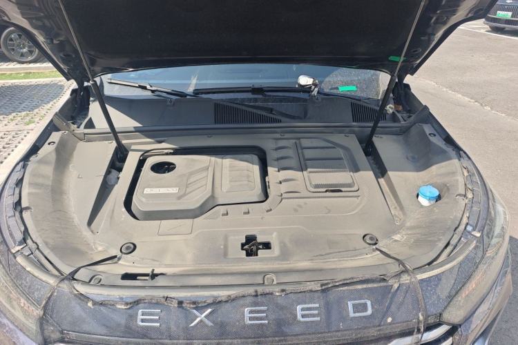 Used EXEED Lanyue 2026 400T Four-Wheel-Drive Flying Fish Edition 6-Seater Engine Bay