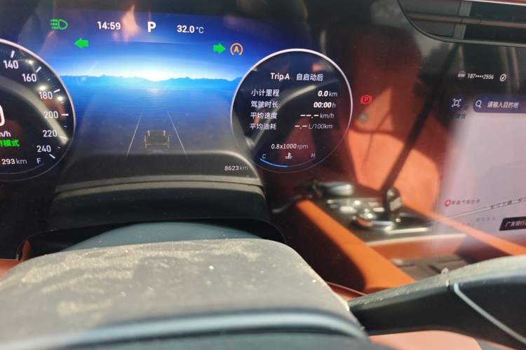 Used EXEED Lanyue 2026 400T Four-Wheel-Drive Flying Fish Edition 6-Seater Odometer Close Up