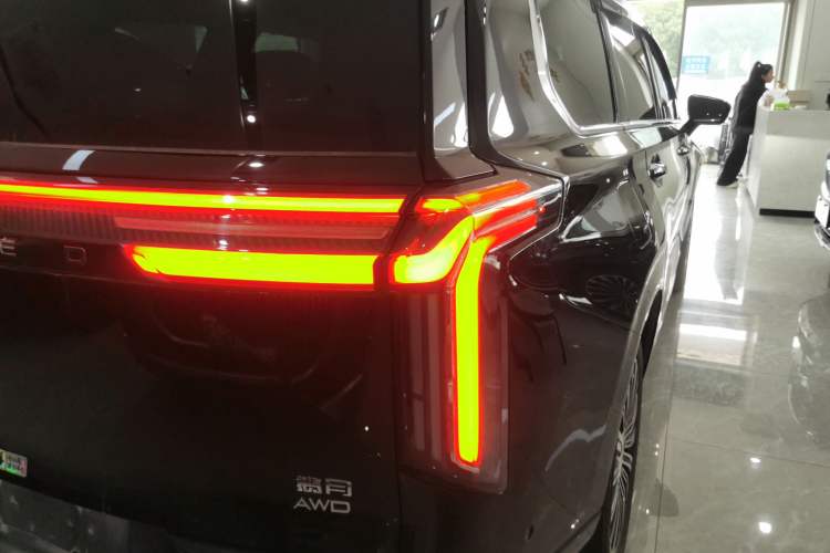 Used EXEED Lanyue C-DM 2025 180 Ultra-Long Range Ultra All-Wheel Drive 7-Seater Right Rear Taillight