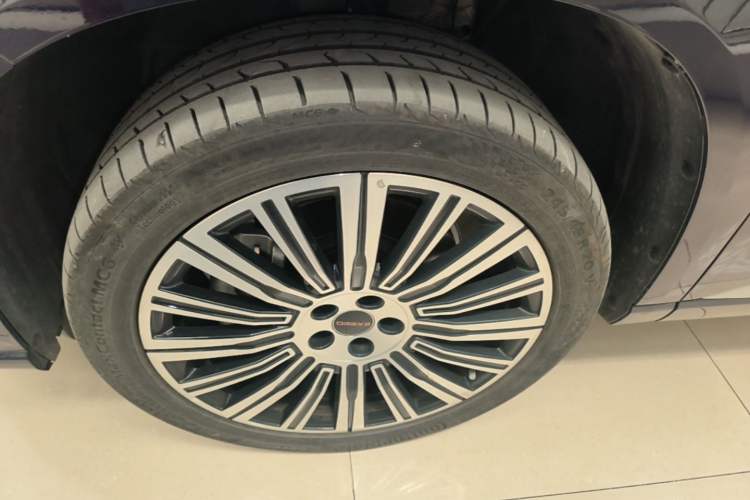 Used EXEED Lanyue C-DM 2025 180 Ultra-Long Range Ultra All-Wheel Drive 6-Seater Left Front Wheel Hub