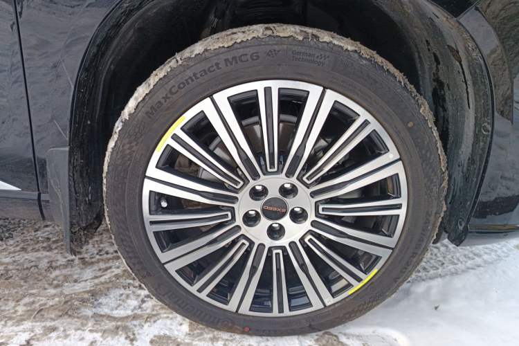 Used EXEED Lanyue C-DM 2025 180 Ultra-Long Range Ultra All-Wheel Drive 7-Seater Right Front Wheel Hub