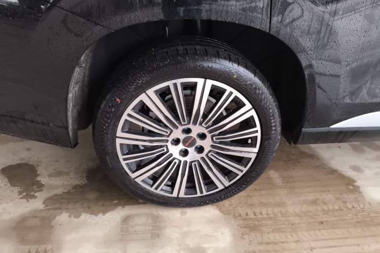 Used EXEED Lanyue C-DM 2025 180 Ultra-Long Range Ultra All-Wheel Drive 6-Seater Right Rear Wheel Hub