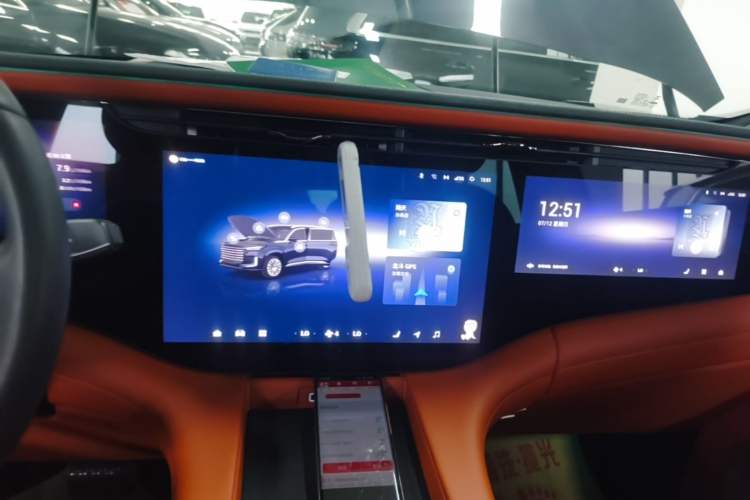 Used EXEED Lanyue C-DM 2025 180 Ultra-Long Range Ultra All-Wheel Drive 6-Seater Audio And AC Panel