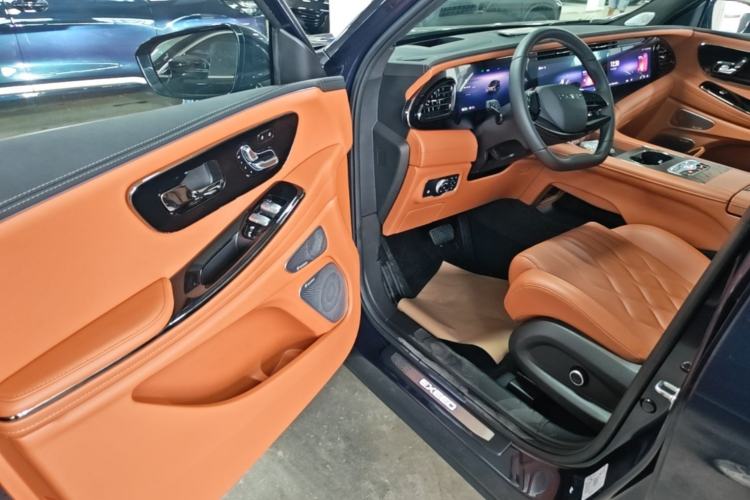 Used EXEED Lanyue C-DM 2025 180 Ultra-Long Range Ultra All-Wheel Drive 6-Seater Driver Seat