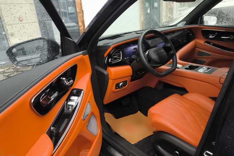 Used EXEED Lanyue C-DM 2025 180 Ultra-Long Range Ultra All-Wheel Drive 6-Seater Driver Seat